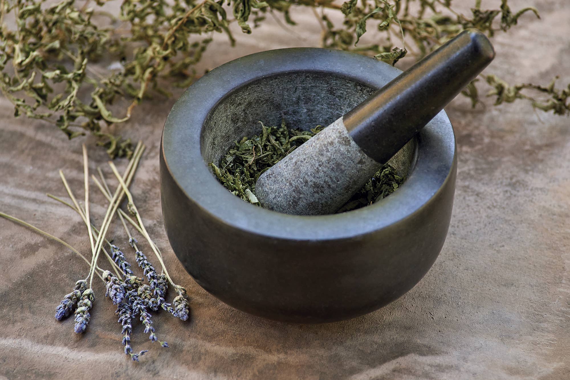 Fox Run Black Granite Mortar and Pestle,7.68" x 6.89 x 7.48"