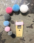 5-IN-1 Pom Pom Maker - BIG A Model
