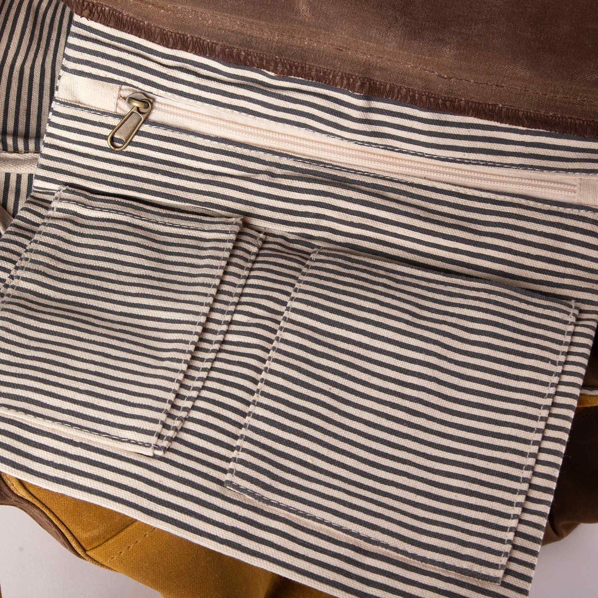 Waxed Large Classic Tote