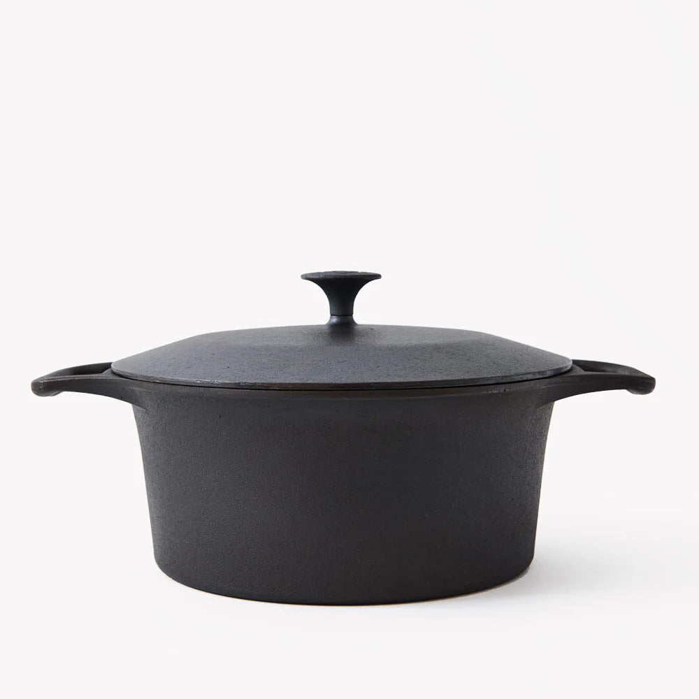Field Company Cast Iron Dutch Oven