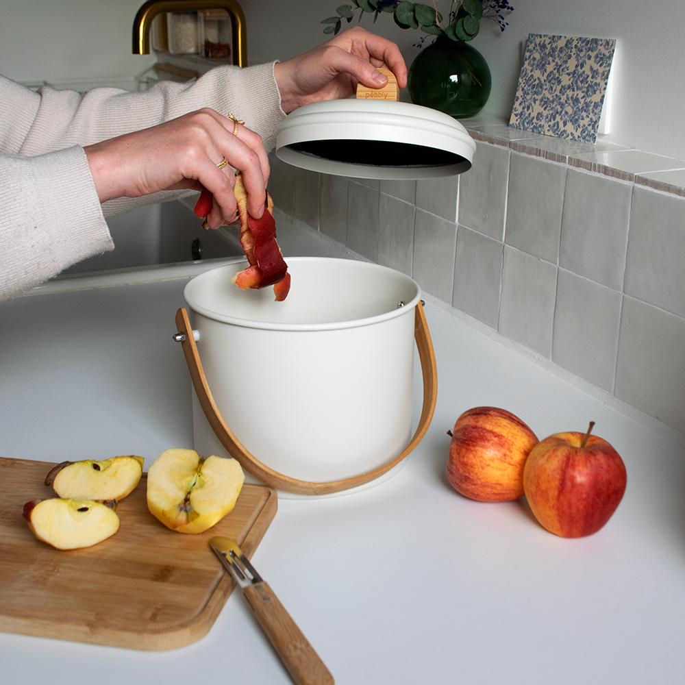 7 qt Compost Bin with Charcoal Filter