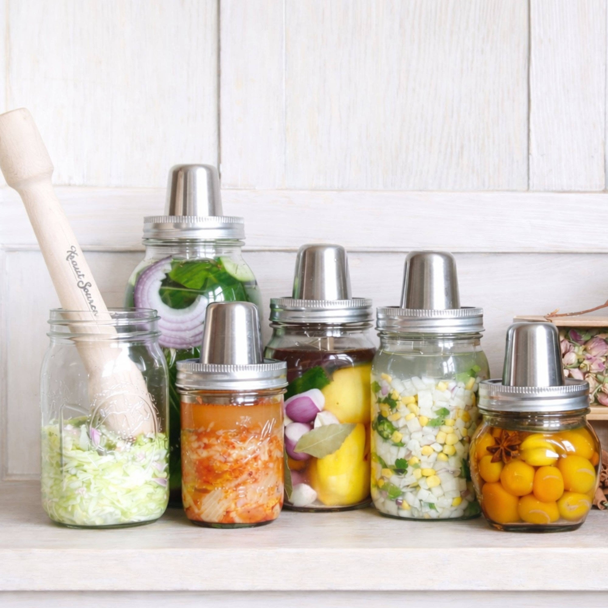 Mason Jar Fermentation Top with Integrated Press and Burpless Cap