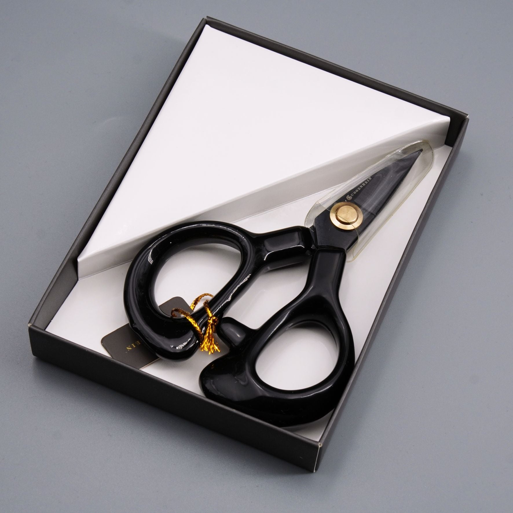 Guggenhein Precision II "Little Giant" Scissors
